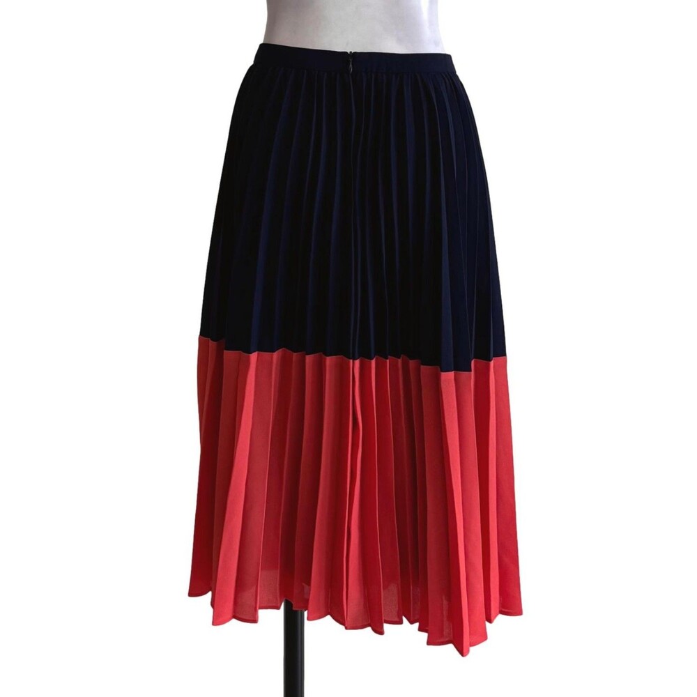 Pleated Black and Red Skirt M